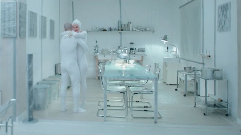 кадр из фильма Свободное падение