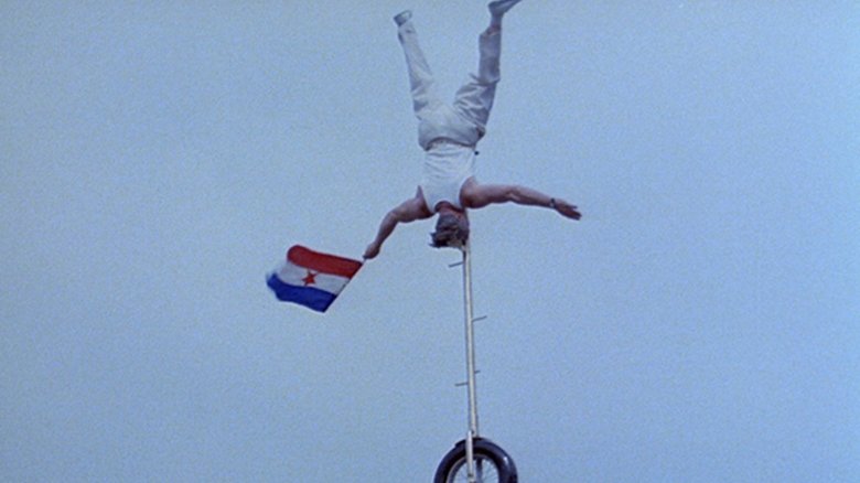 кадр из фильма Невинность без защиты