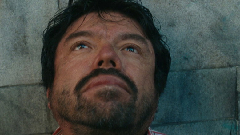 кадр из фильма Поэт