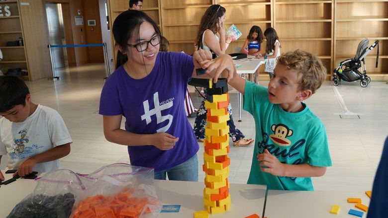 кадр из фильма Lily Topples The World