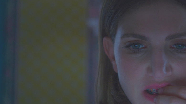 кадр из фильма Susie Searches