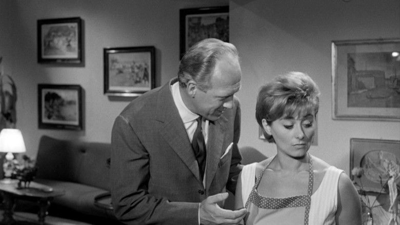 кадр из фильма Gli italiani e le donne