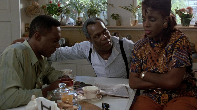 кадр из фильма To Sleep with Anger