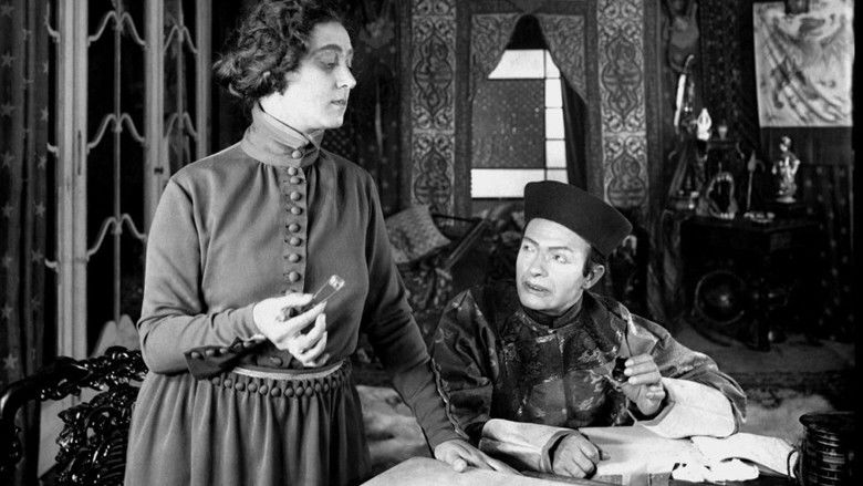 кадр из фильма Die Spinnen, 2. Teil - Das Brillantenschiff