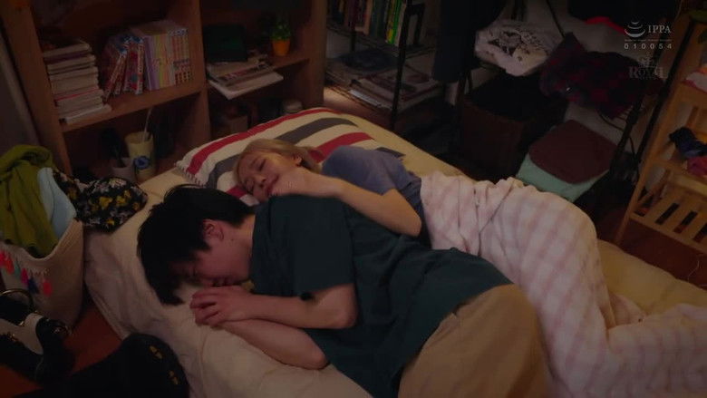 кадр из фильма 家に帰ったら見知らぬスレンダー巨乳ギャルが！何故か居座る彼女は僕を優しく誘惑してきたので…