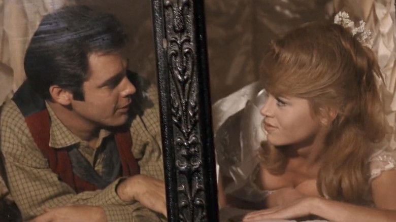 кадр из фильма Кошка Балу