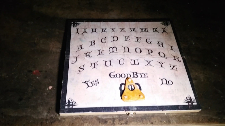 кадр из фильма Уиджи: Кровавый ритуал