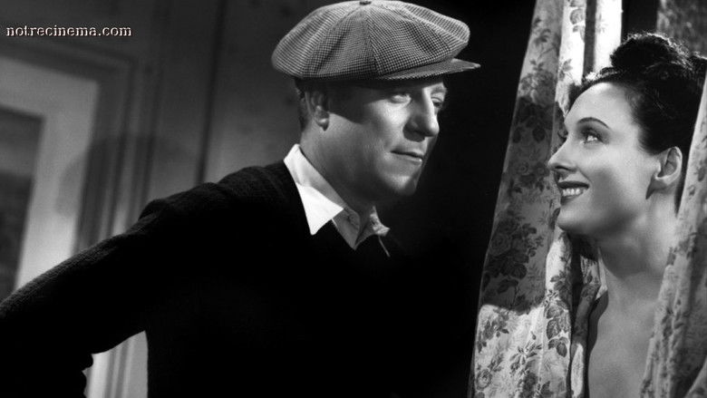 кадр из фильма День начинается