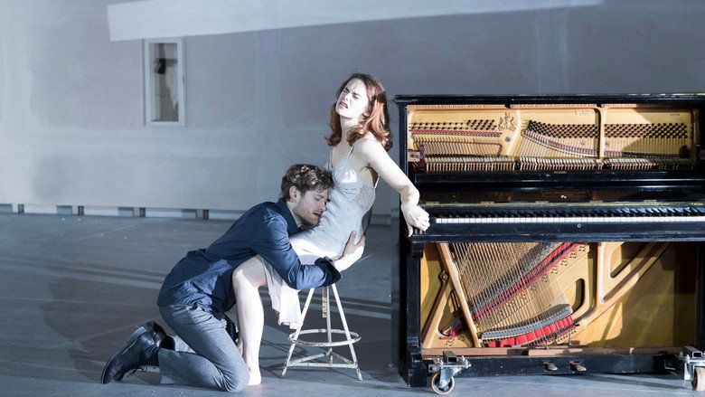 кадр из фильма National Theatre Live: Hedda Gabler
