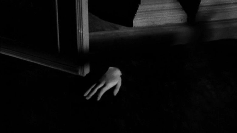 кадр из фильма Ангел-истребитель