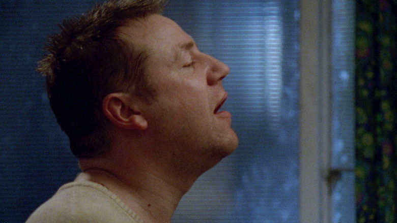 кадр из фильма Не глотать