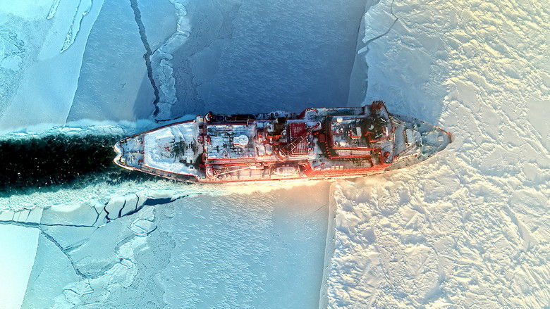 кадр из фильма Полёт над Россией