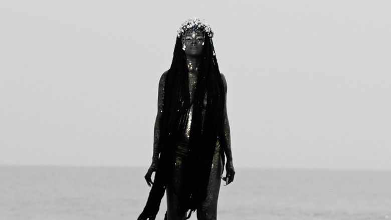 кадр из фильма Mami Wata