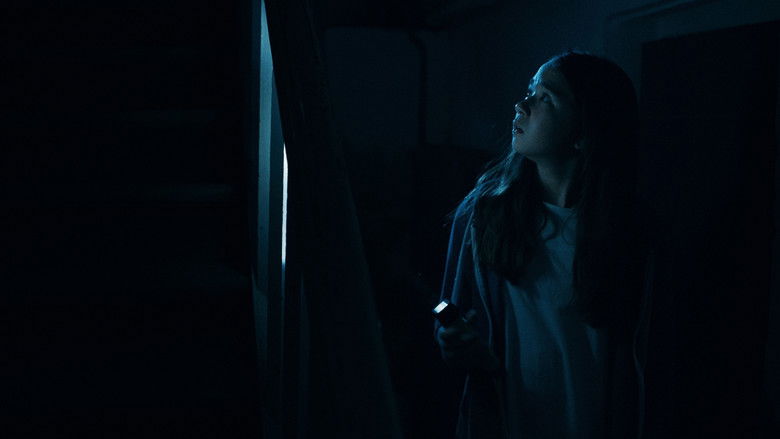 кадр из фильма Комната 213