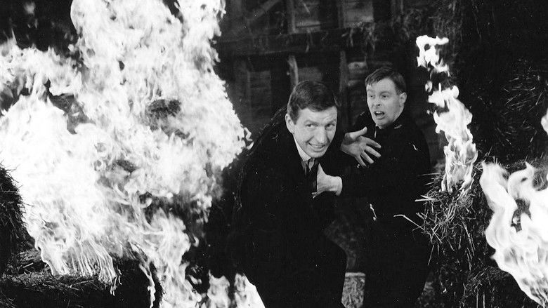 кадр из фильма Clash by Night