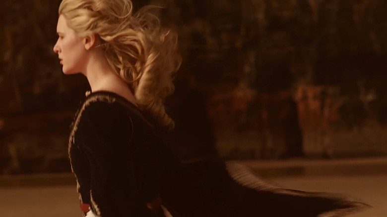 кадр из фильма Корона и дракон