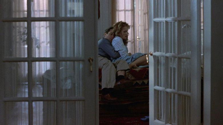 кадр из фильма Влюбленные