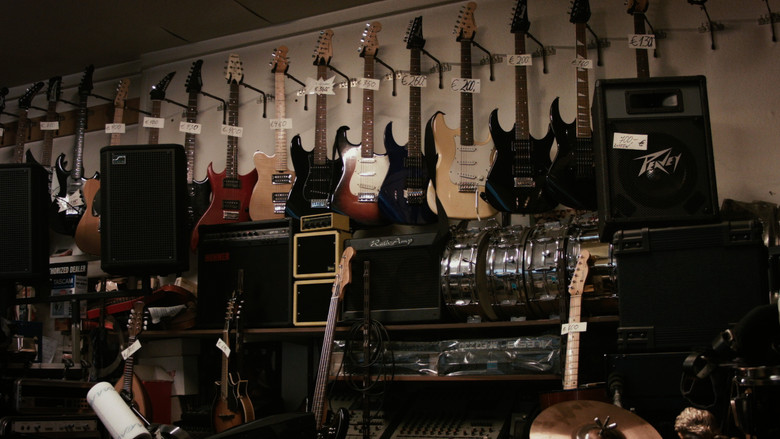 кадр из фильма Niki‘s Music Shop