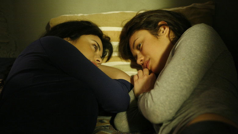 кадр из фильма Стены