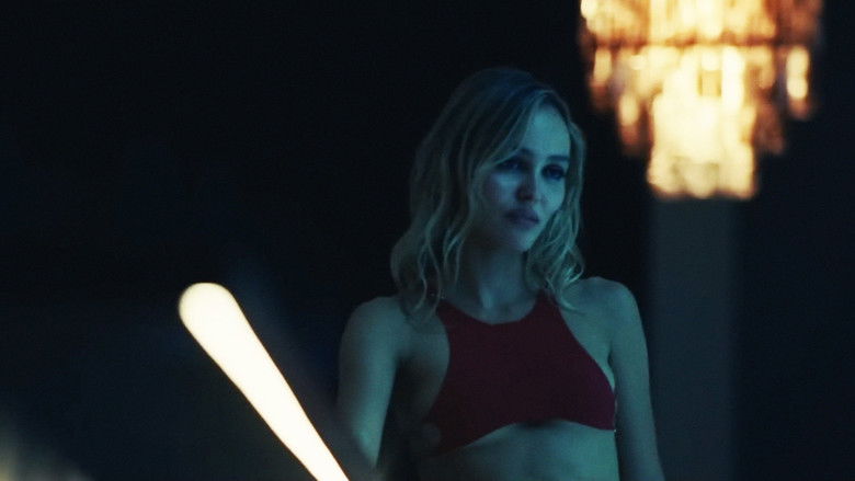 кадр из фильма The Weeknd - Double Fantasy