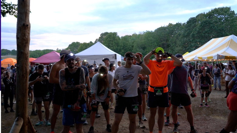 кадр из фильма Die in Motion: A 100 Mile Journey