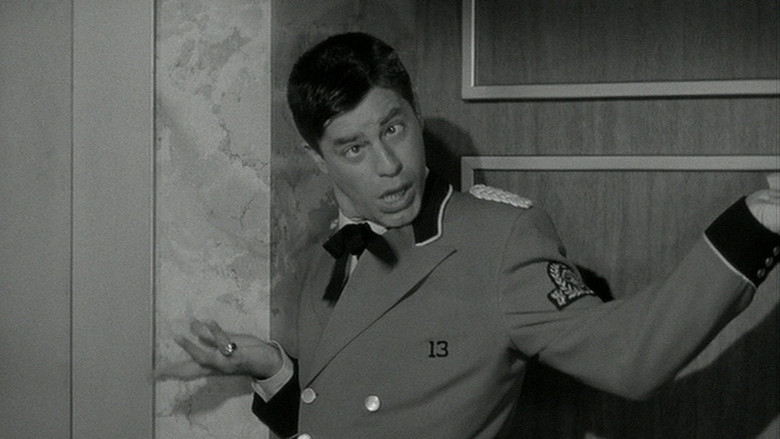 кадр из фильма Коридорный