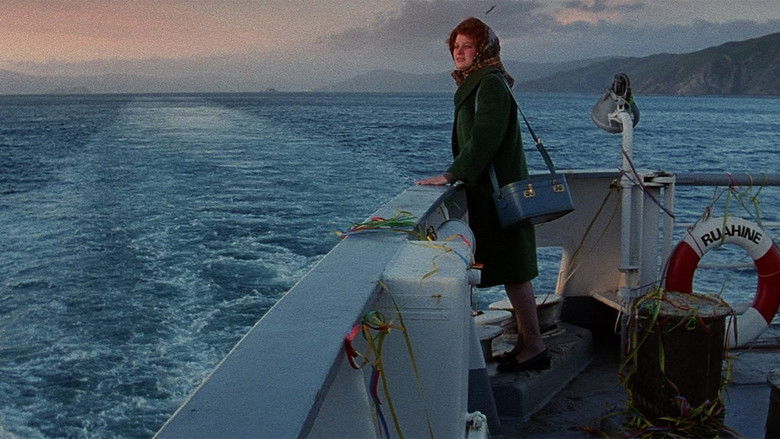 кадр из фильма Ангел за моим столом