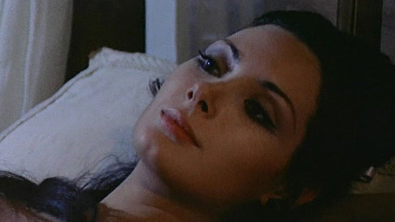 кадр из фильма Великолепная Антония, поначалу монахиня, а после фурия