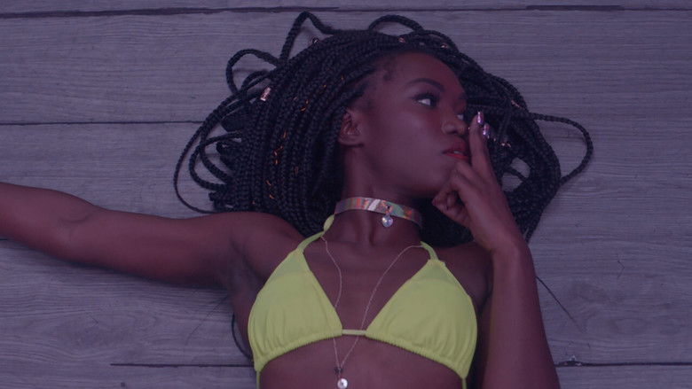 кадр из фильма Она — рай