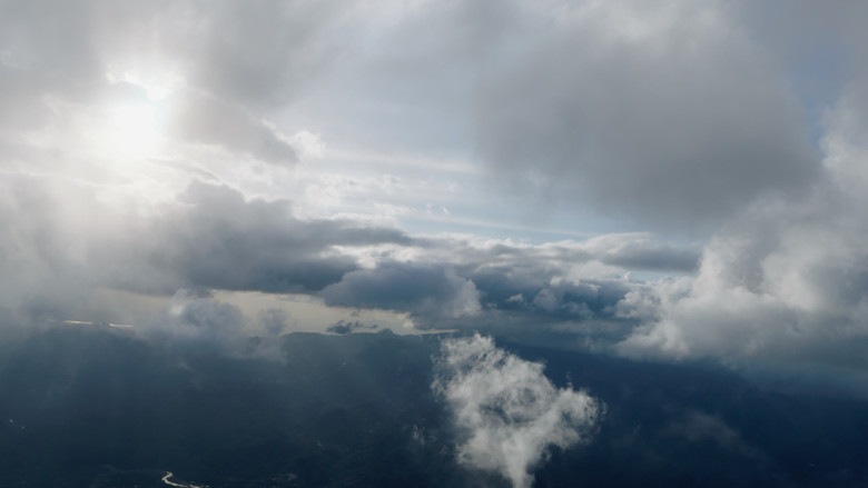 кадр из фильма Vuela El Salvador