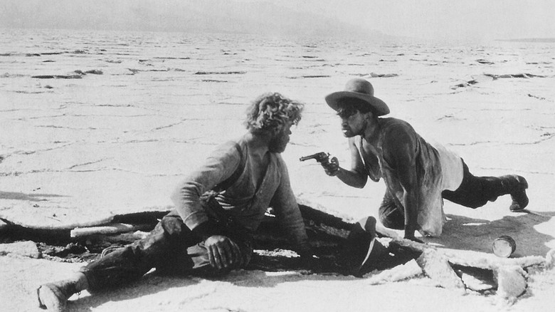 кадр из фильма Алчность