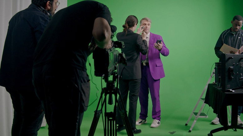 кадр из фильма Iceberg