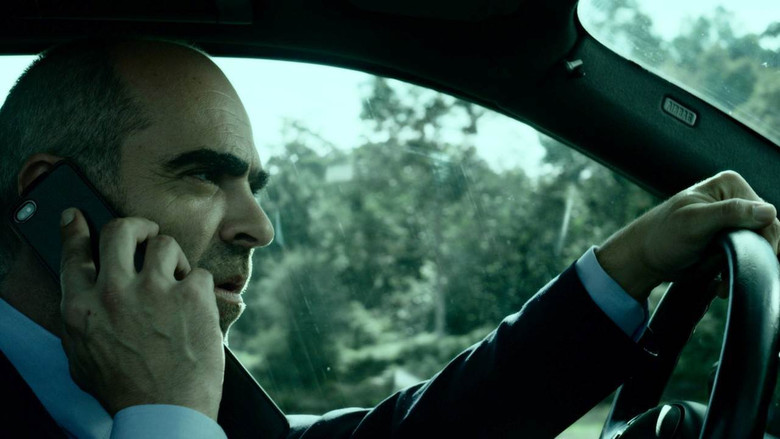 кадр из фильма Незнакомец