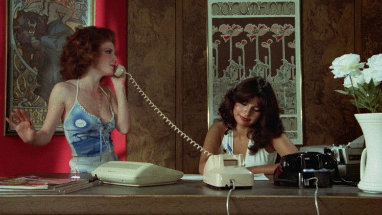 кадр из фильма Center Spread Girls