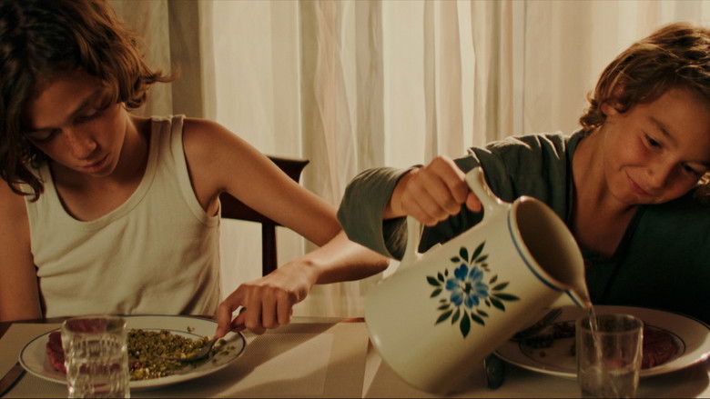 кадр из фильма La Maison de faïence