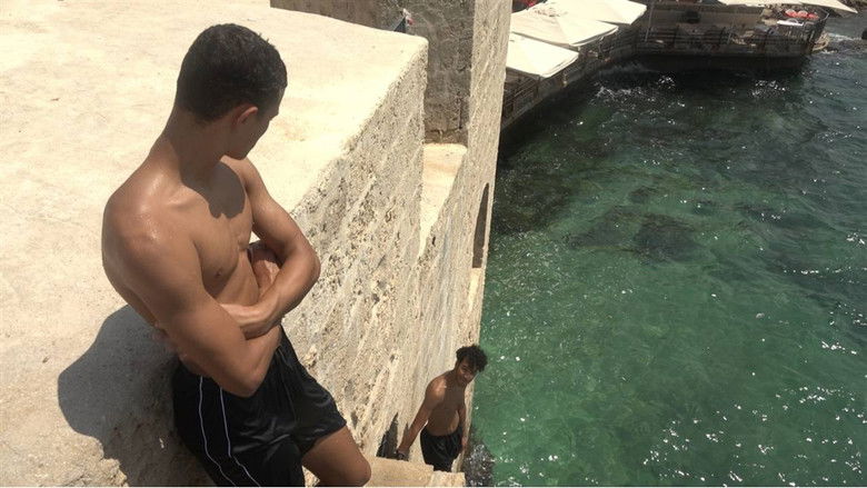 кадр из фильма הקופצים מהחומות