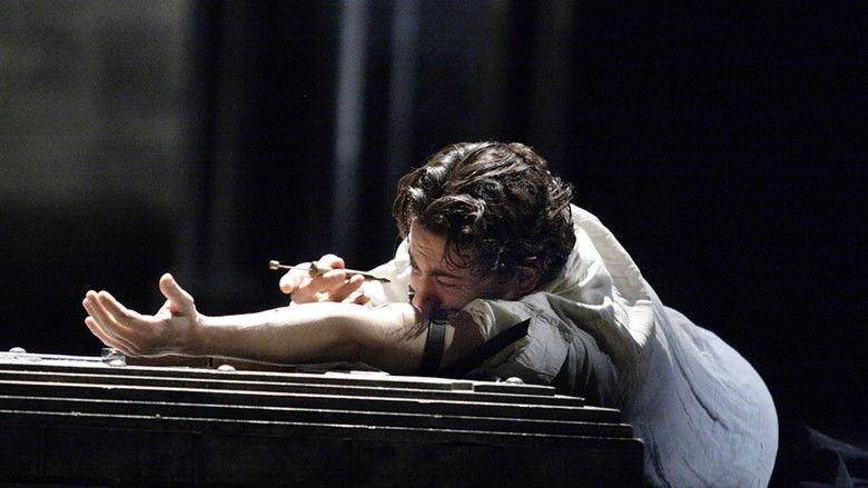 кадр из фильма Faust (The Royal Opera House)