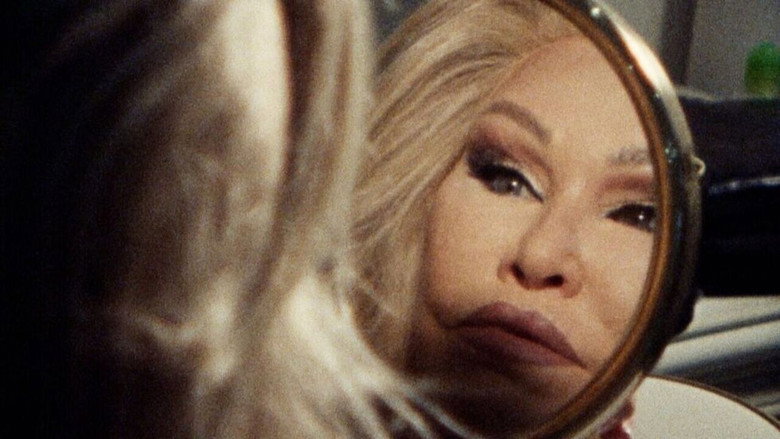 кадр из фильма The Lion Queen