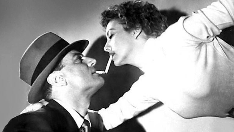 кадр из фильма 99 River Street