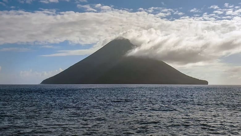 кадр из фильма Hidden Volcano Abyss