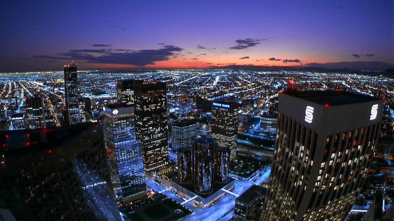 кадр из фильма Хронос