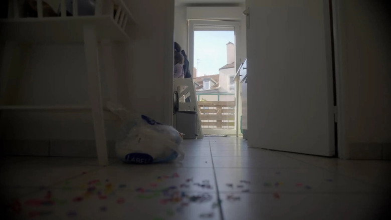 кадр из фильма Mamans solos - Les oubliées de la République