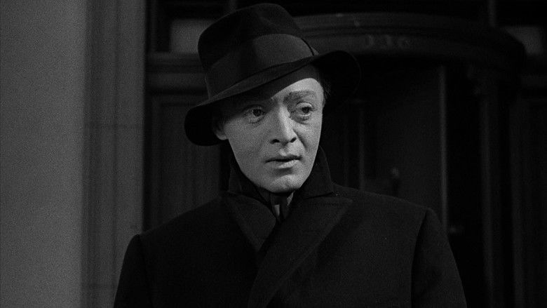 кадр из фильма The Face Behind the Mask