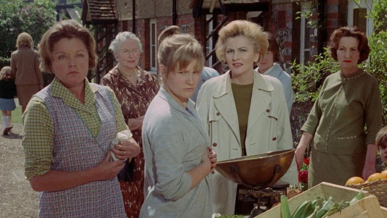 кадр из фильма The Witches