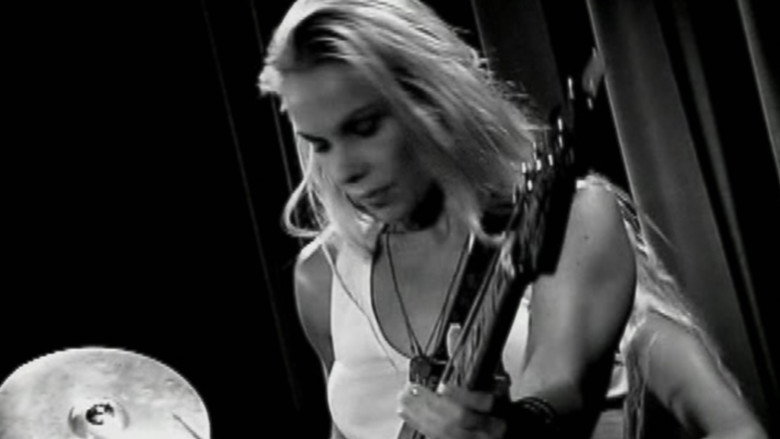 кадр из фильма Sapphire Girls