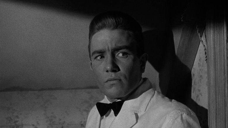 кадр из фильма Night Must Fall