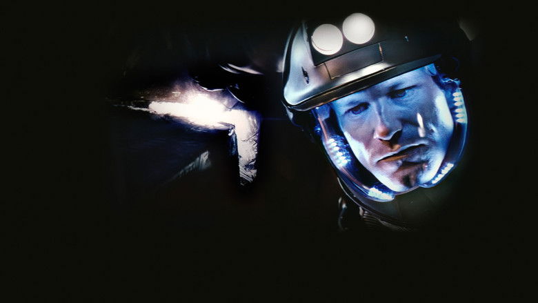 кадр из фильма Земное ядро