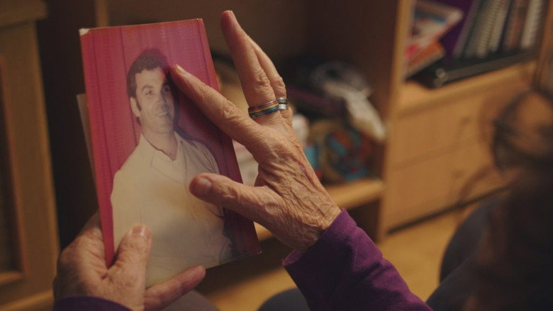 кадр из фильма Lo que hacíamos en las sombras