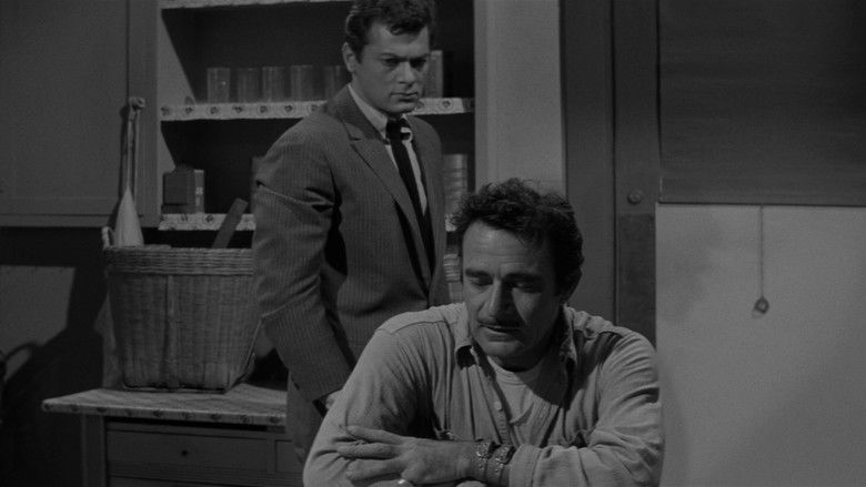 кадр из фильма The Midnight Story