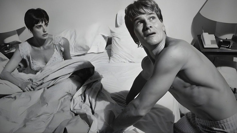 кадр из фильма Привидение